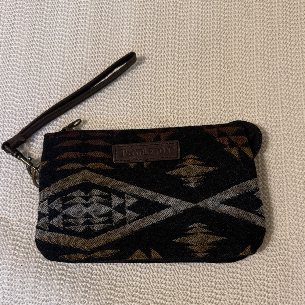 Pendleton Large Three Pocket Keeper wristlet/clutch
